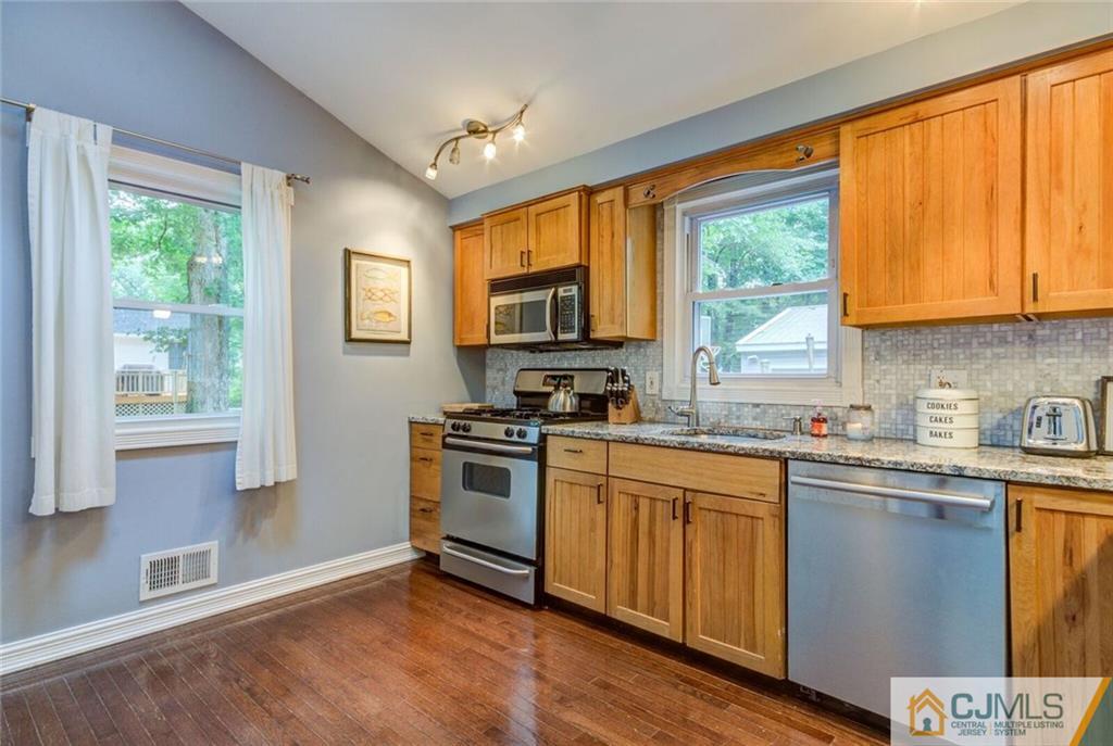 123 Hickory Corner Road East Windsor, NJ 08520 - Photo 10 of 23 Gallery Image 10