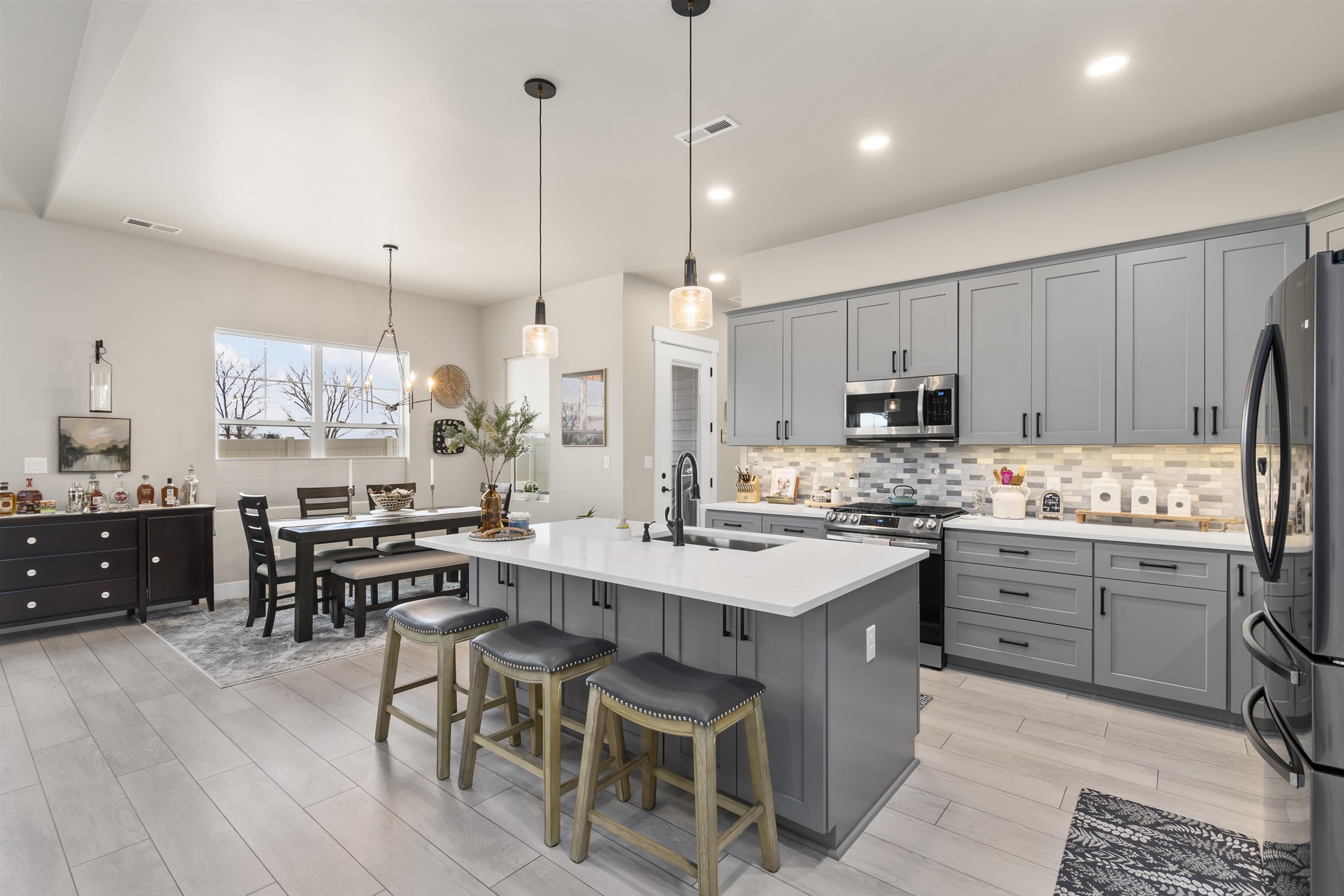 821 Red Apple Road Grand Junction, CO 81505 - Photo 8 of 35 Gallery Image 8