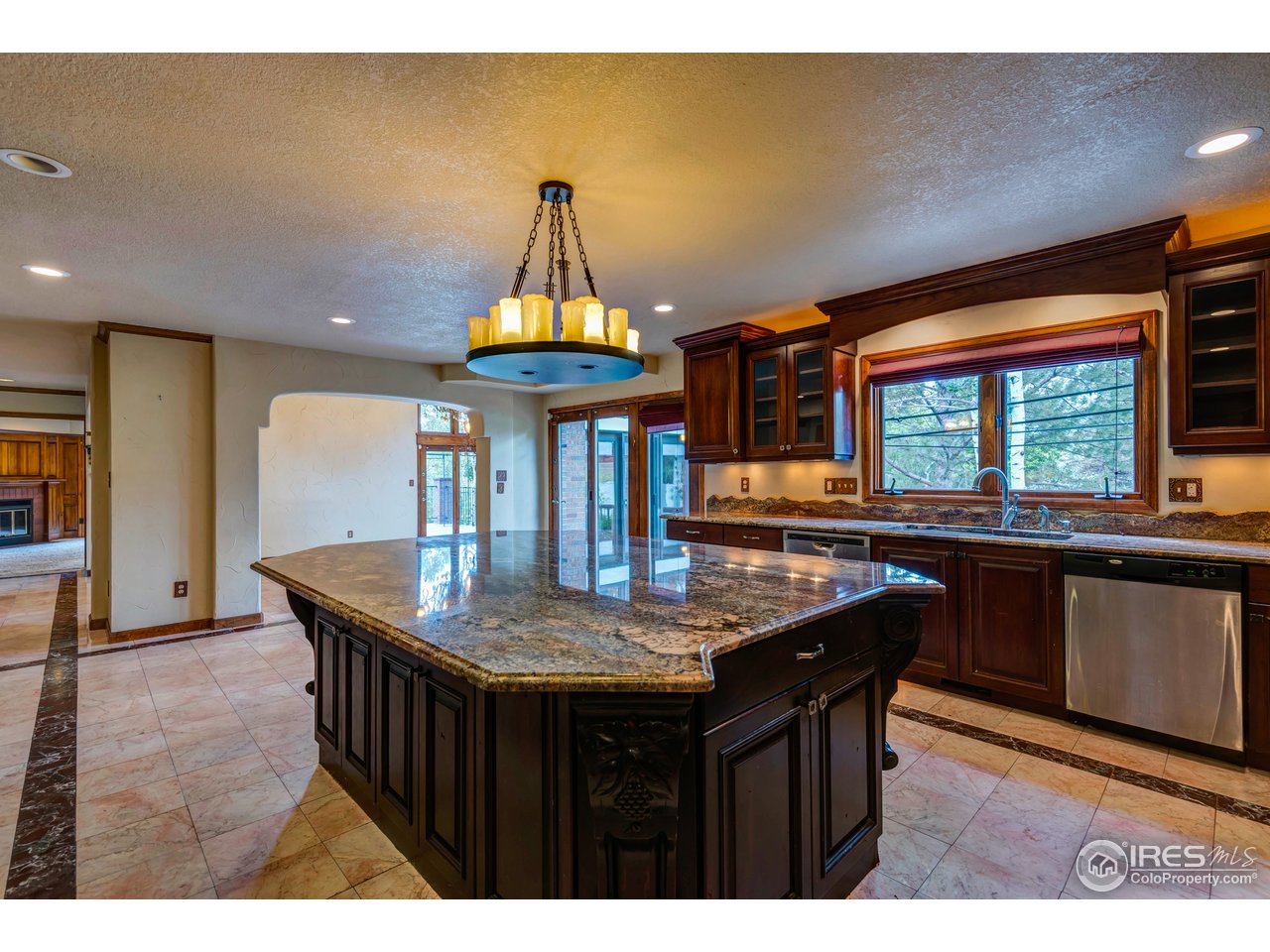 1909 Homestead Road Greeley, CO 80634 - Photo 19 of 38 Kitchen