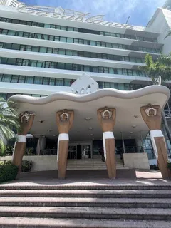 $349,000 | 6345 Collins Avenue, Unit 512, Miami Beach, FL 33141