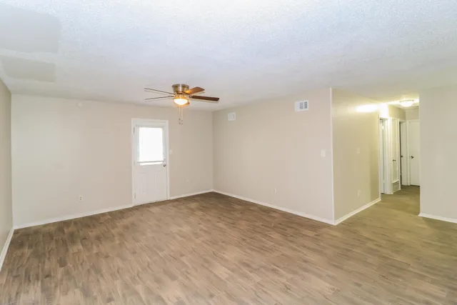 $1,240 | 3883 Winwood Drive, Memphis, TN 38128