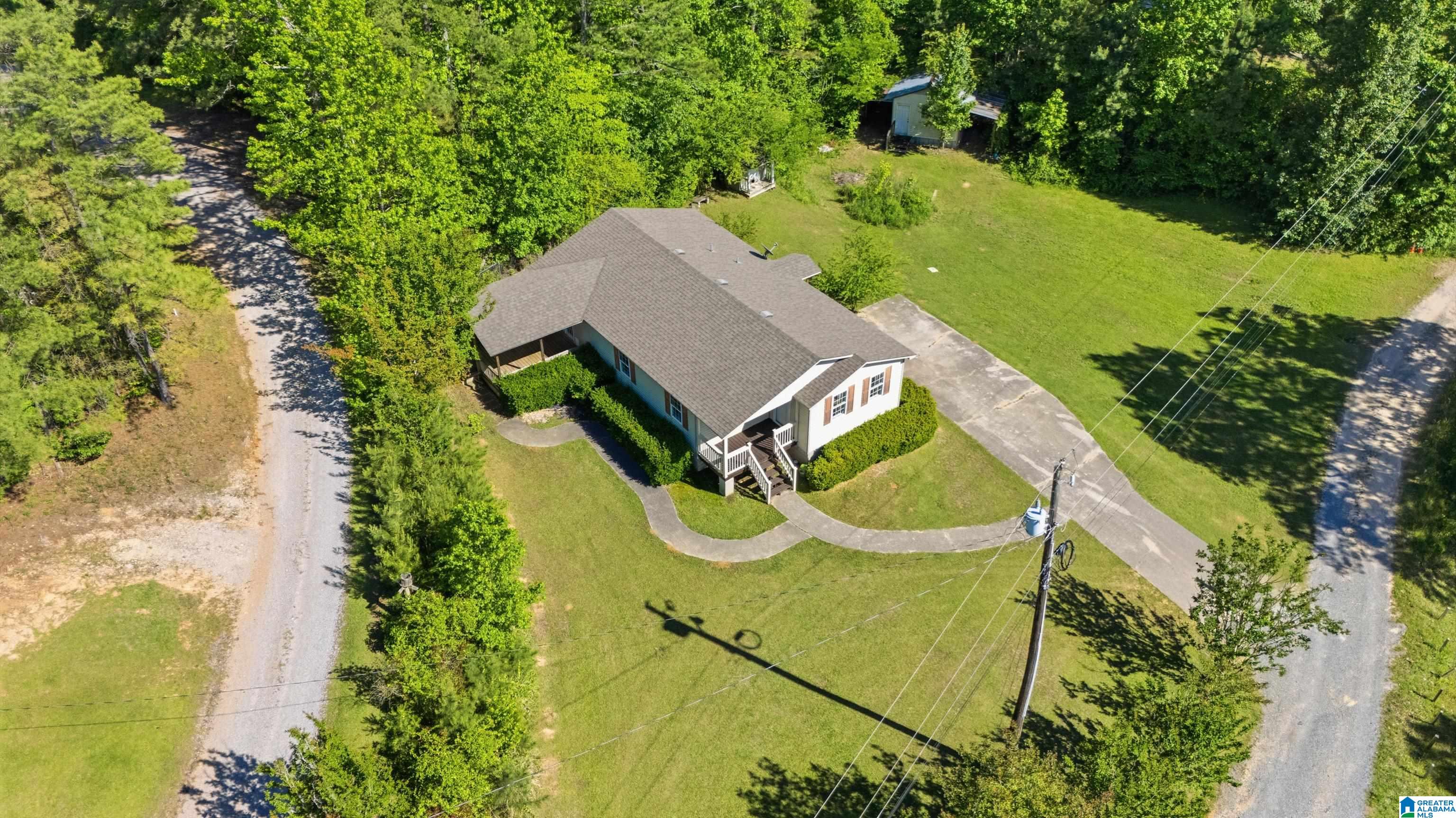 160 Sanders Road Hayden, AL 35079 - Photo 3 of 40