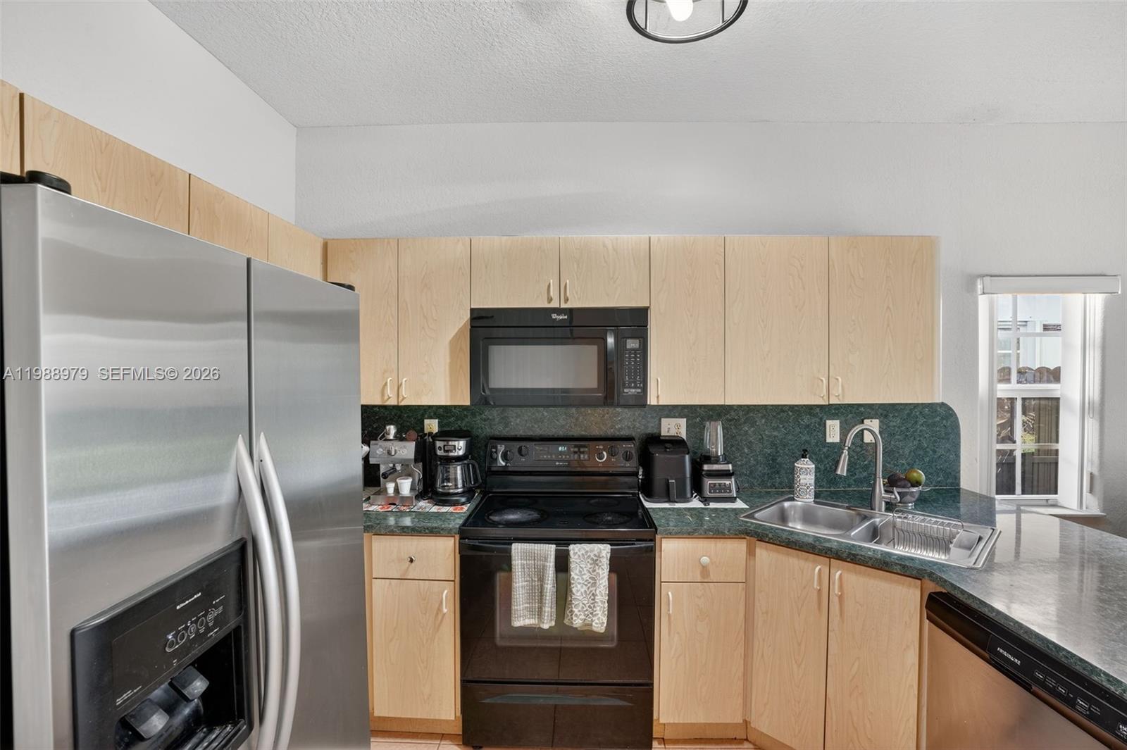 14490 Southwest 180th Street Miami, FL 33177 - Photo 11 of 34
