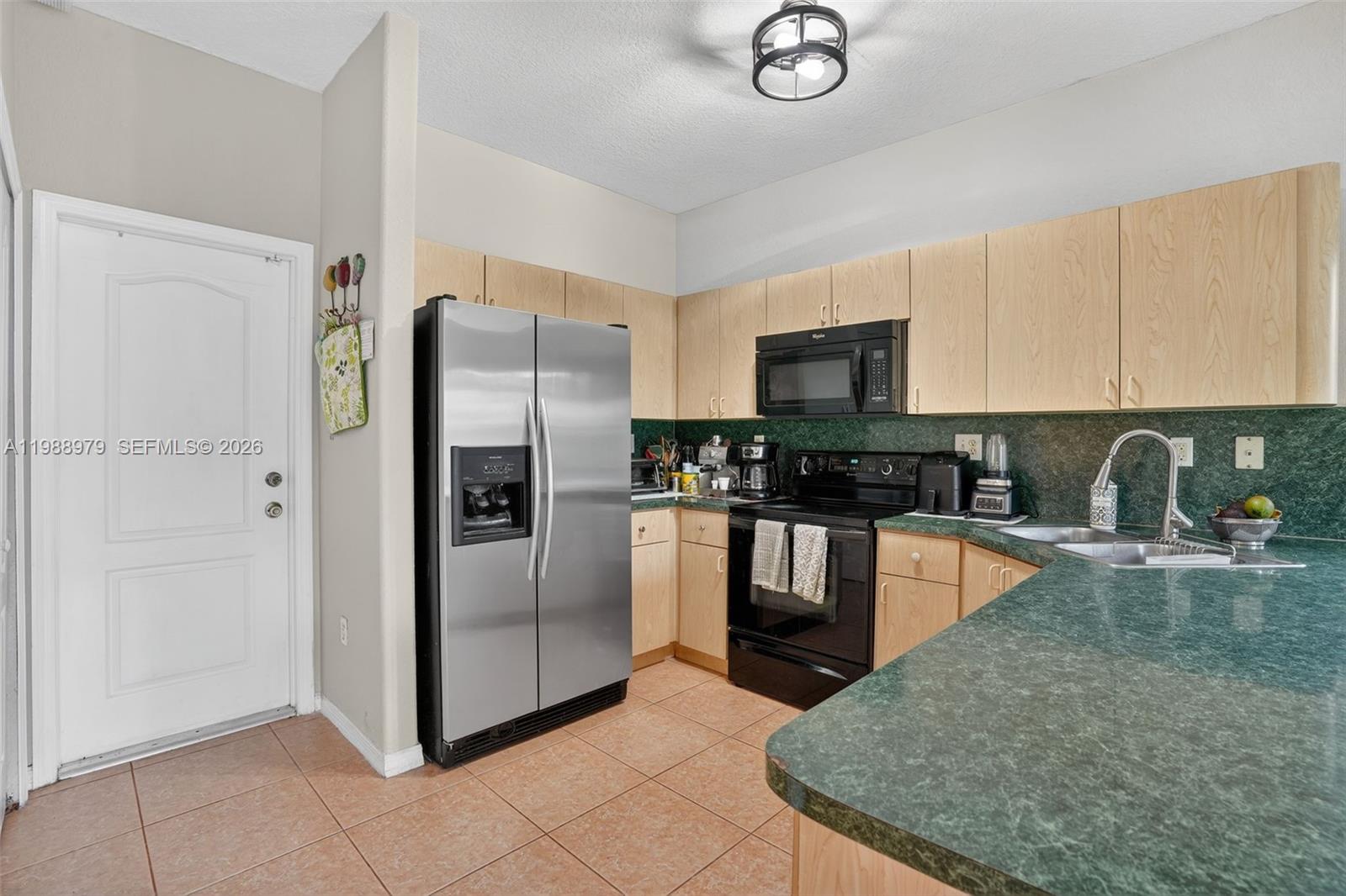 14490 Southwest 180th Street Miami, FL 33177 - Photo 10 of 34