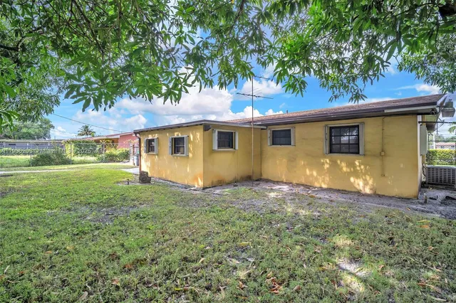 $515,000 | 3750 Northwest 174th Street, Miami Gardens, FL 33055