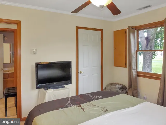 $349,900 | 2826 Hoopers Island Road, Church Creek, MD 21622