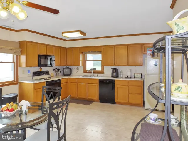 $349,900 | 2826 Hoopers Island Road, Church Creek, MD 21622