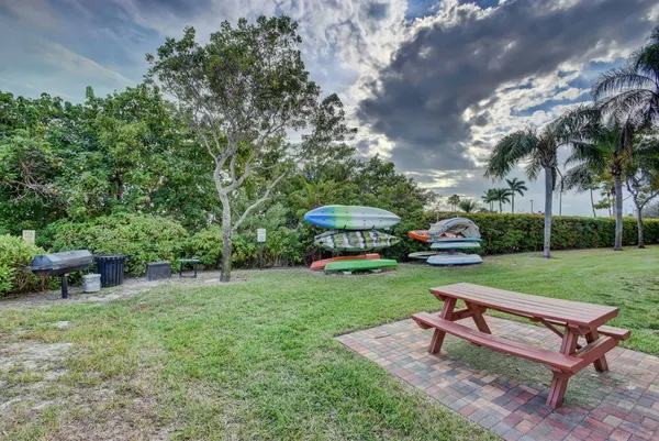 $2,500 | 1100 Scotia Drive, Hypoluxo, FL 33462