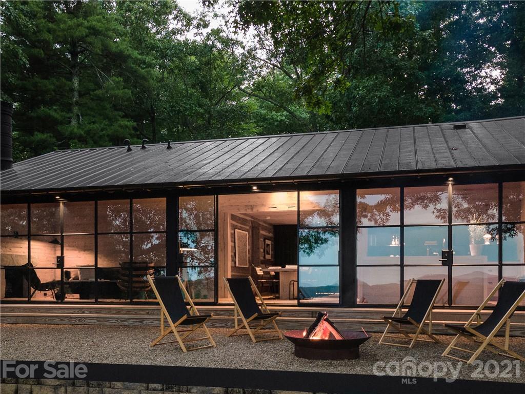 318 Summer Haven Lane Saluda, NC 28773 - Photo 30 of 40 a view of outdoor space with seating area