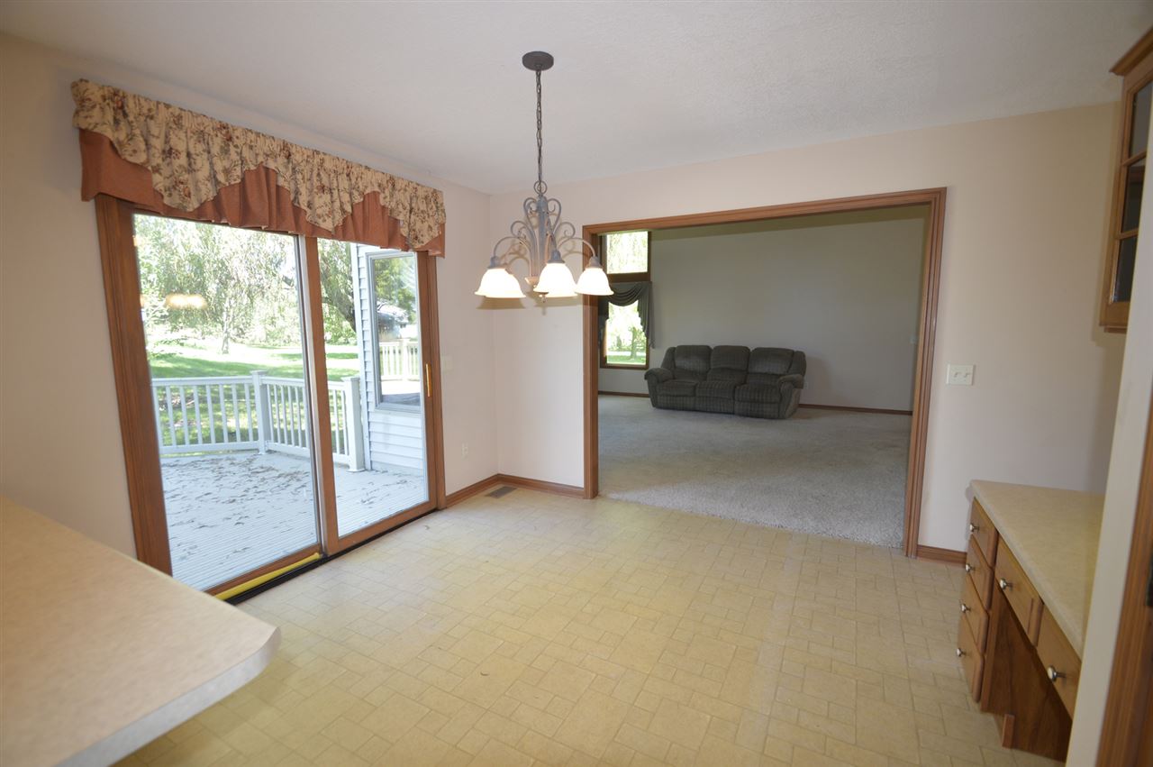 13127 Hoagland Road Hoagland, IN 46745 - Photo 14 of 36