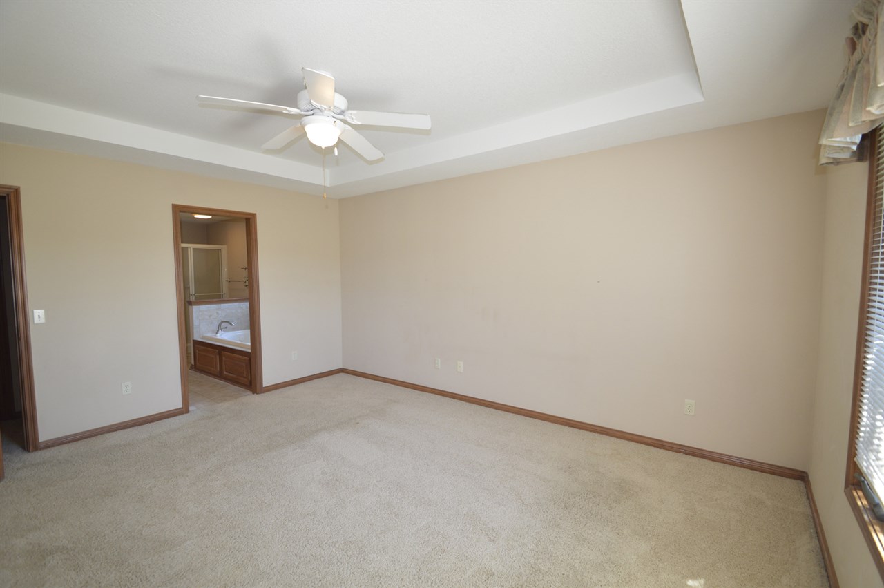 13127 Hoagland Road Hoagland, IN 46745 - Photo 17 of 36