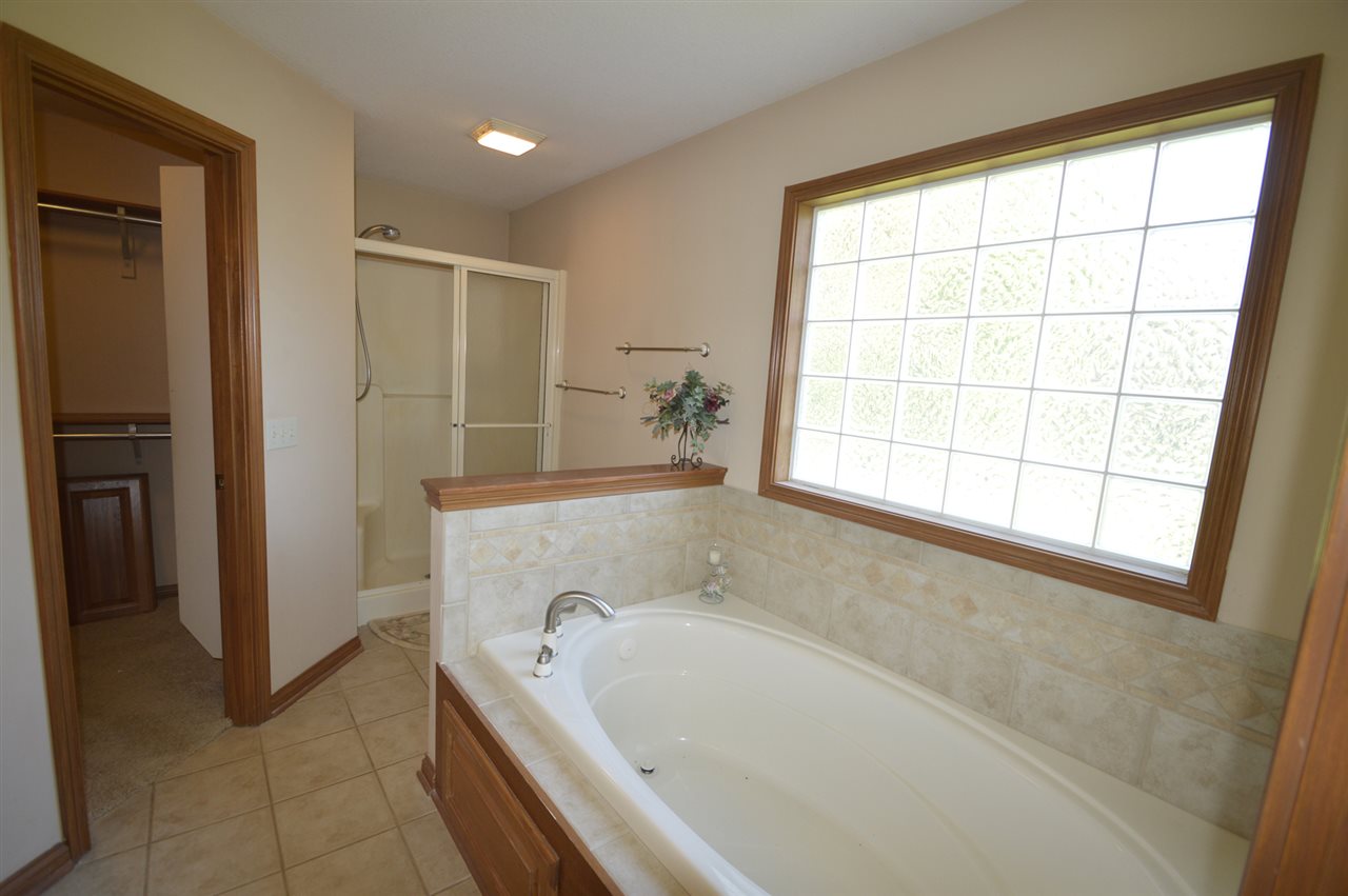 13127 Hoagland Road Hoagland, IN 46745 - Photo 18 of 36
