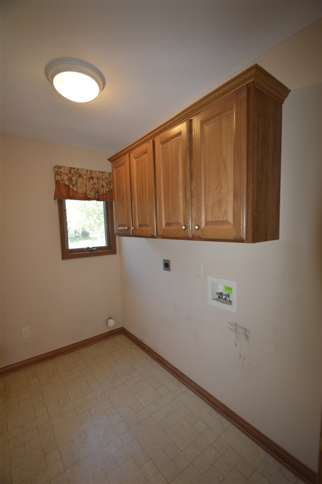 13127 Hoagland Road Hoagland, IN 46745 - Photo 20 of 36