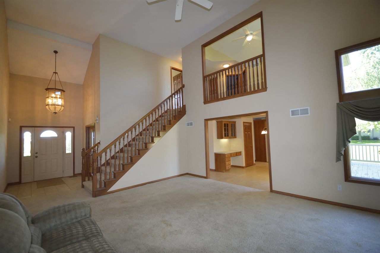 13127 Hoagland Road Hoagland, IN 46745 - Photo 6 of 36