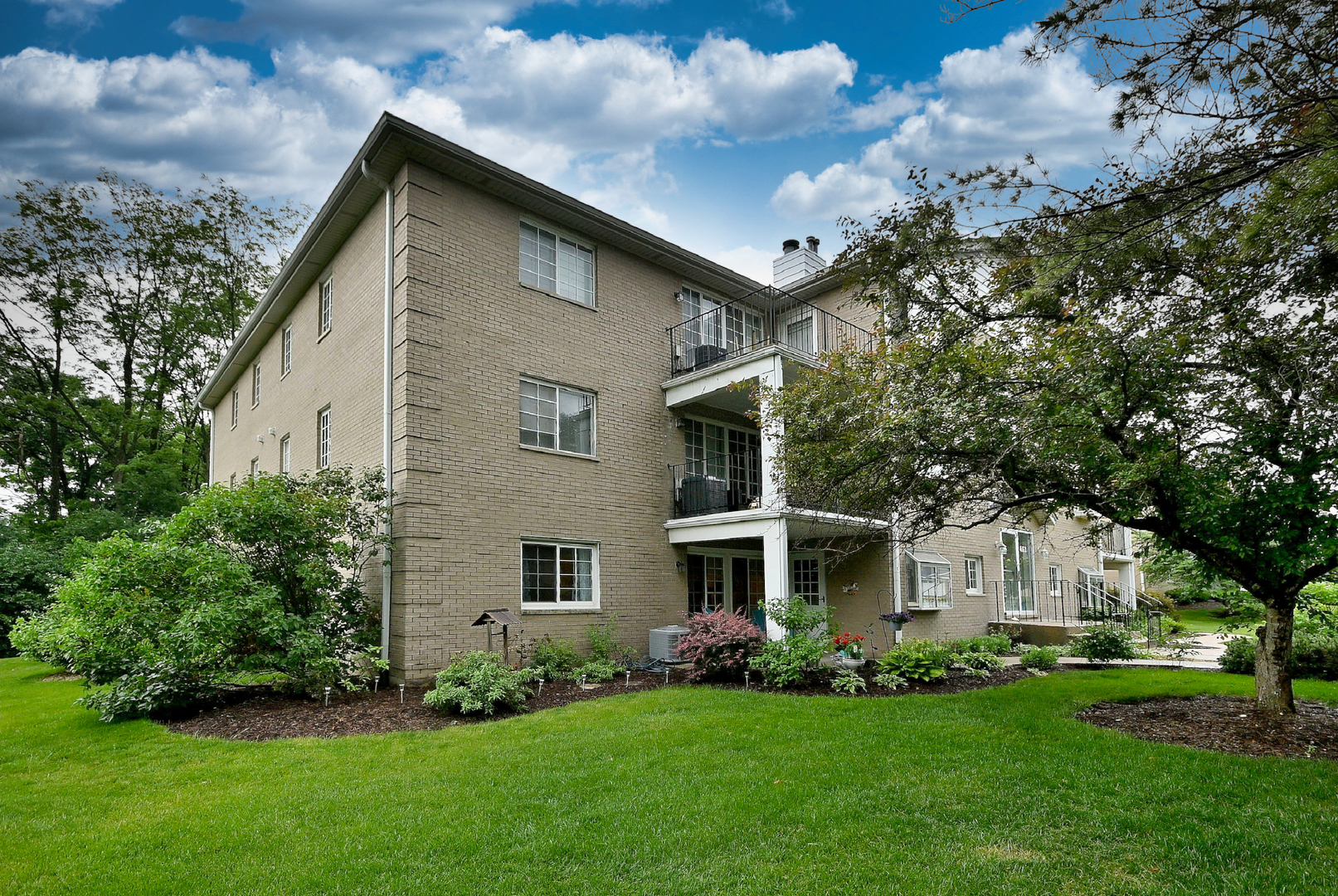 462 South President Street, Unit 101 Carol Stream, IL 60188 - Photo 34 of 40