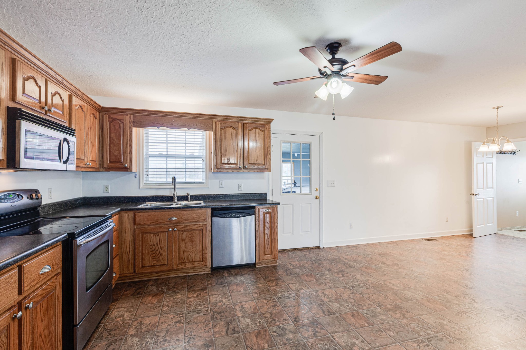 9128 Buttermilk Ridge Road Lawrenceburg, TN 38464 - Photo 12 of 44 Gallery Image 12
