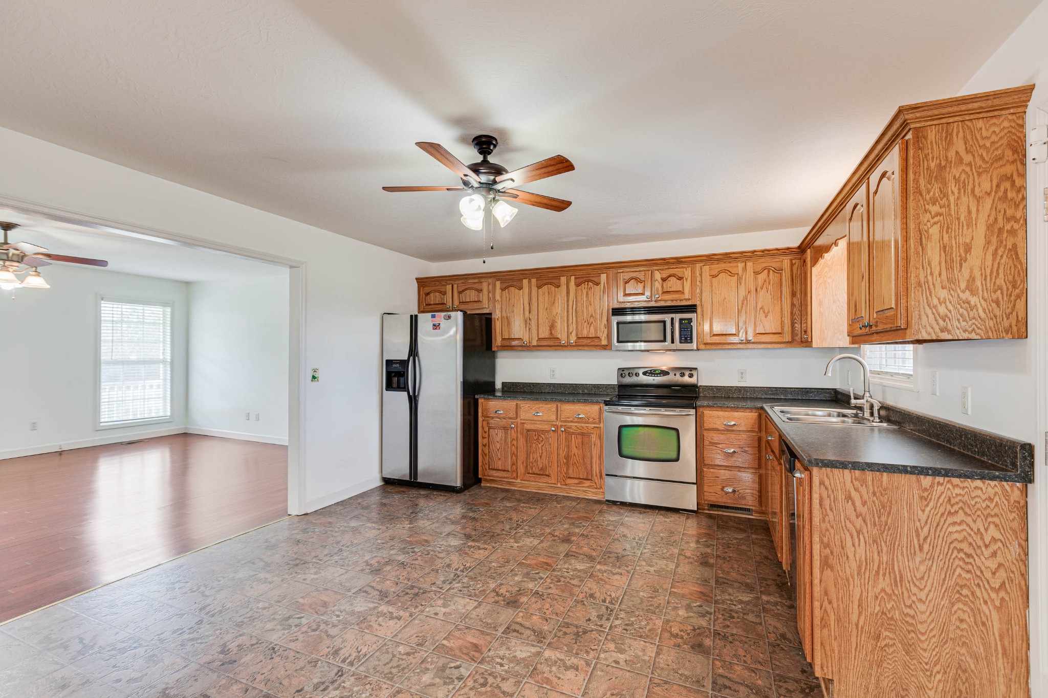 9128 Buttermilk Ridge Road Lawrenceburg, TN 38464 - Photo 9 of 44 Gallery Image 9