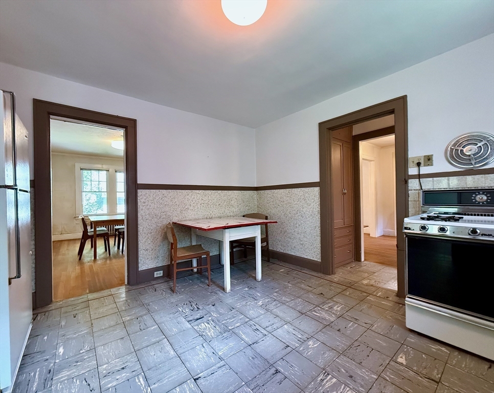 39 Hillside Road Northampton, MA 01060 - Photo 8 of 39 Gallery Image 8