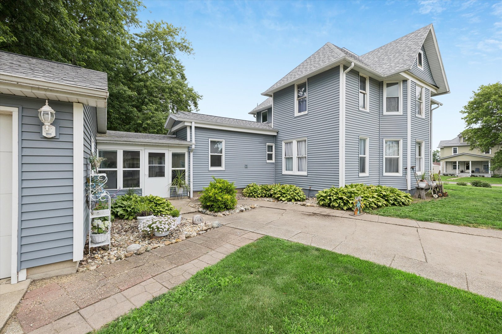 313 Grove Street Calamus, IA 52729 - Photo 5 of 40