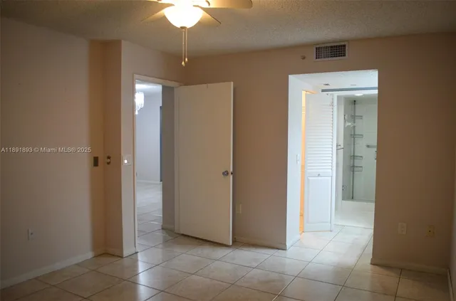 $240,000 | 800 Southwest 142nd Avenue, Unit 104N, Pembroke Pines, FL 33027