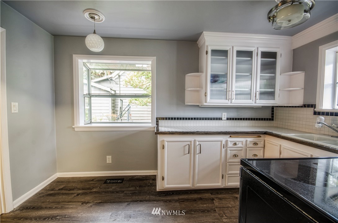 3930 Southwest Ida Street Seattle, WA 98136 - Photo 11 of 25 Gallery Image 11