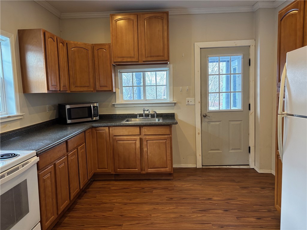 49 Bridge Street Sidney, NY 13838 - Photo 4 of 11