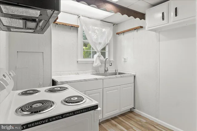 a view of empty room