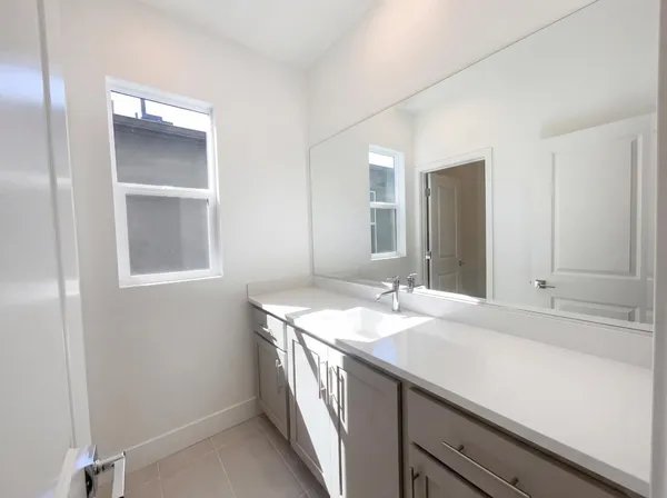 $756,000 | 374 North Palm Spgs Way, Tracy, CA 95391