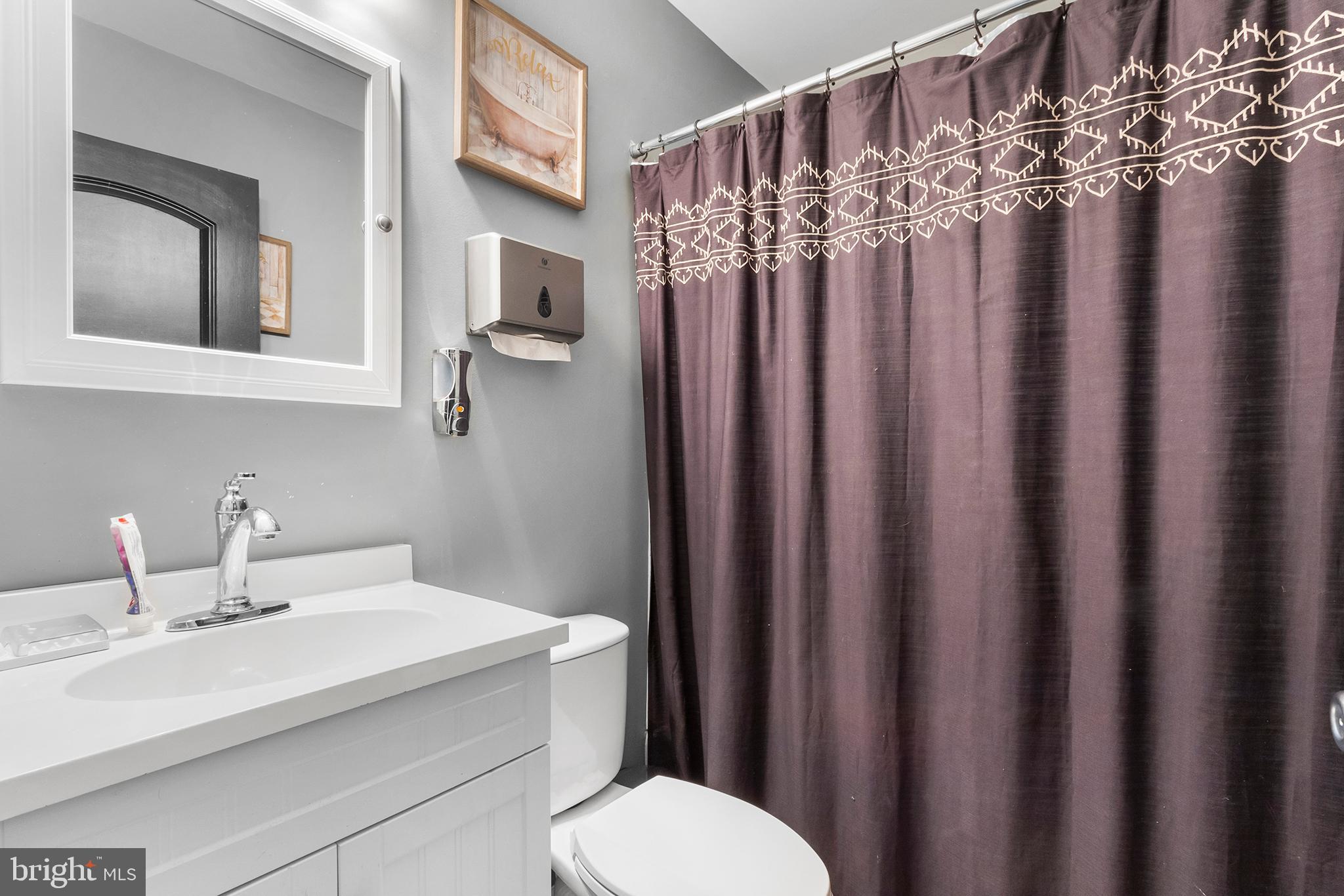 7 Thistle Road Levittown, PA 19056 - Photo 21 of 34 Gallery Image 21