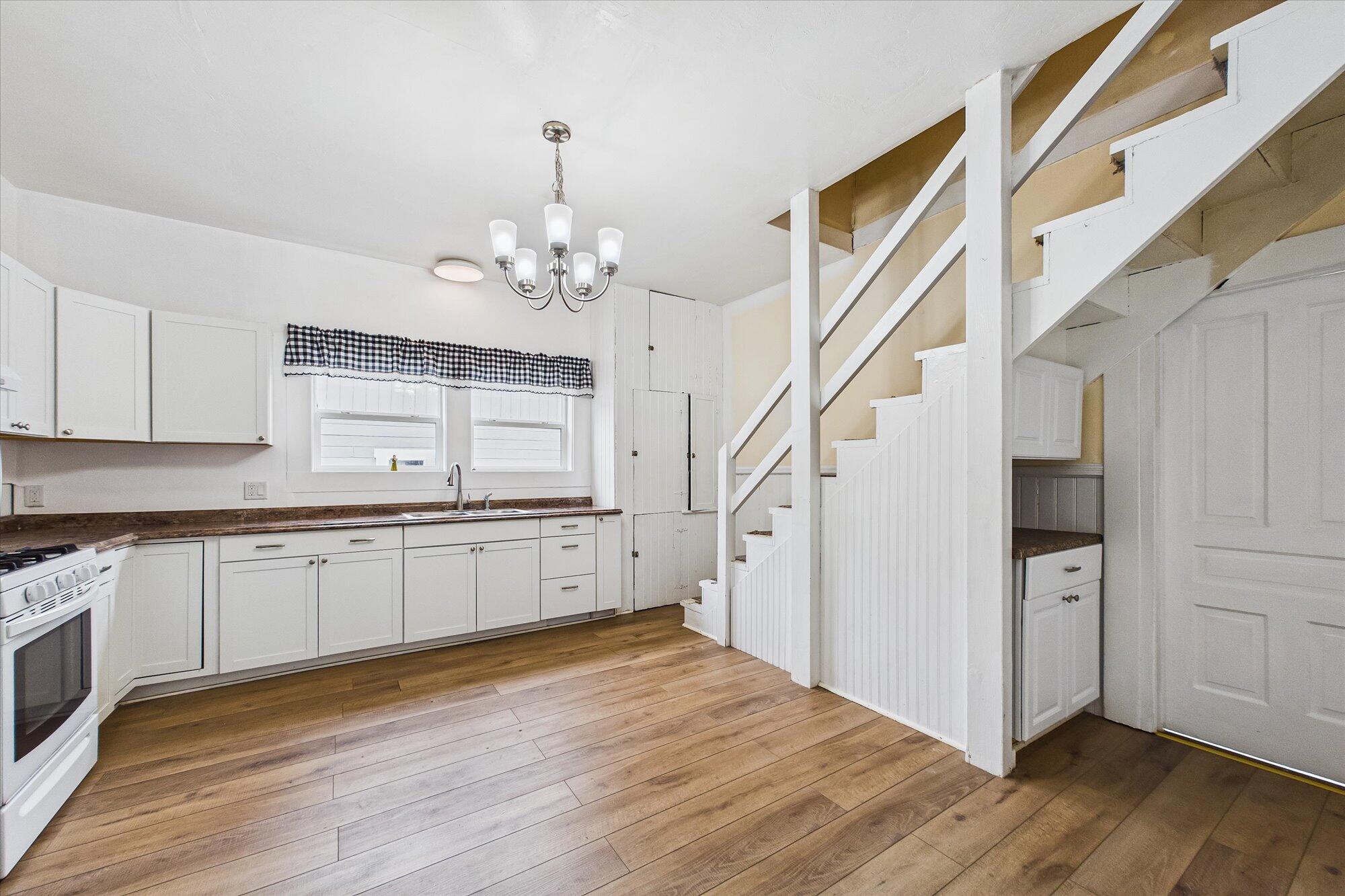966 Pacific Avenue Rio Dell, CA 95562 - Photo 13 of 37