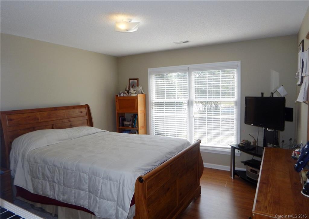 12000 Freshwell Road Charlotte, NC 28273 - Photo 16 of 24 Gallery Image 16