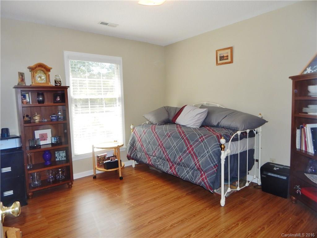 12000 Freshwell Road Charlotte, NC 28273 - Photo 17 of 24 Gallery Image 17
