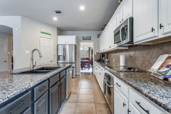 $3,995 | 26007 Torena Loop, San Antonio, TX 78261