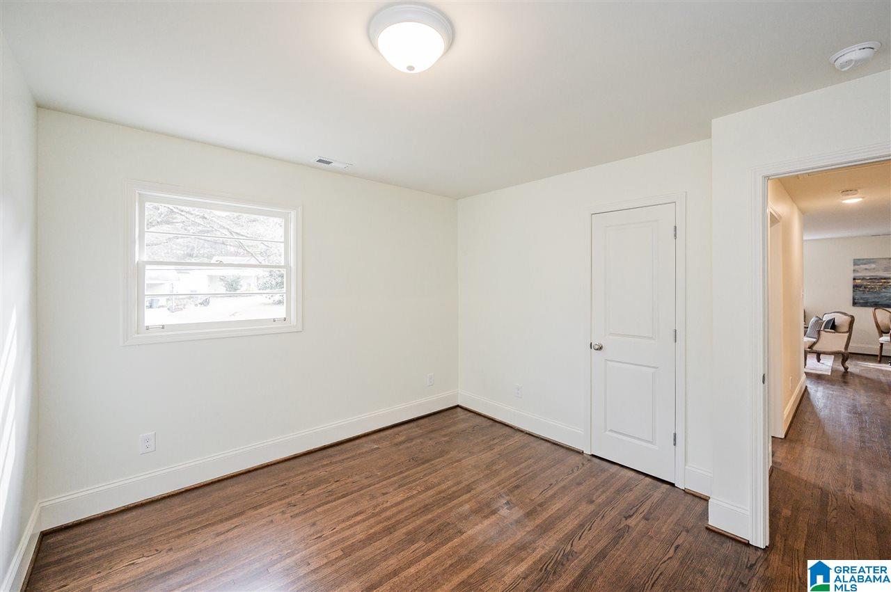 956 Oak Grove Road Birmingham, AL 35209 - Photo 27 of 47