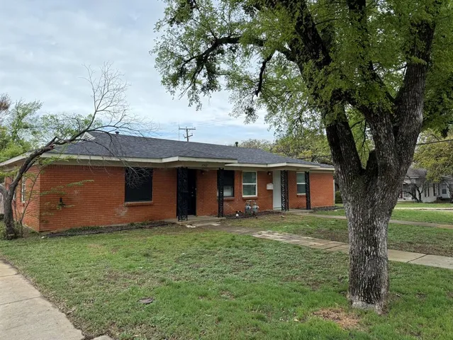 $245,000 | 2500 Normont Circle, Fort Worth, TX 76103
