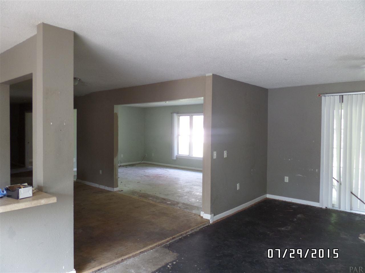 4059 Driskell Road Milton, FL 32583 - Photo 3 of 19