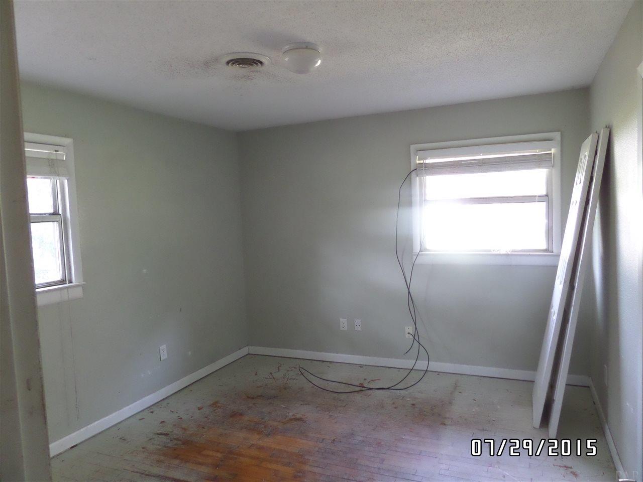 4059 Driskell Road Milton, FL 32583 - Photo 8 of 19