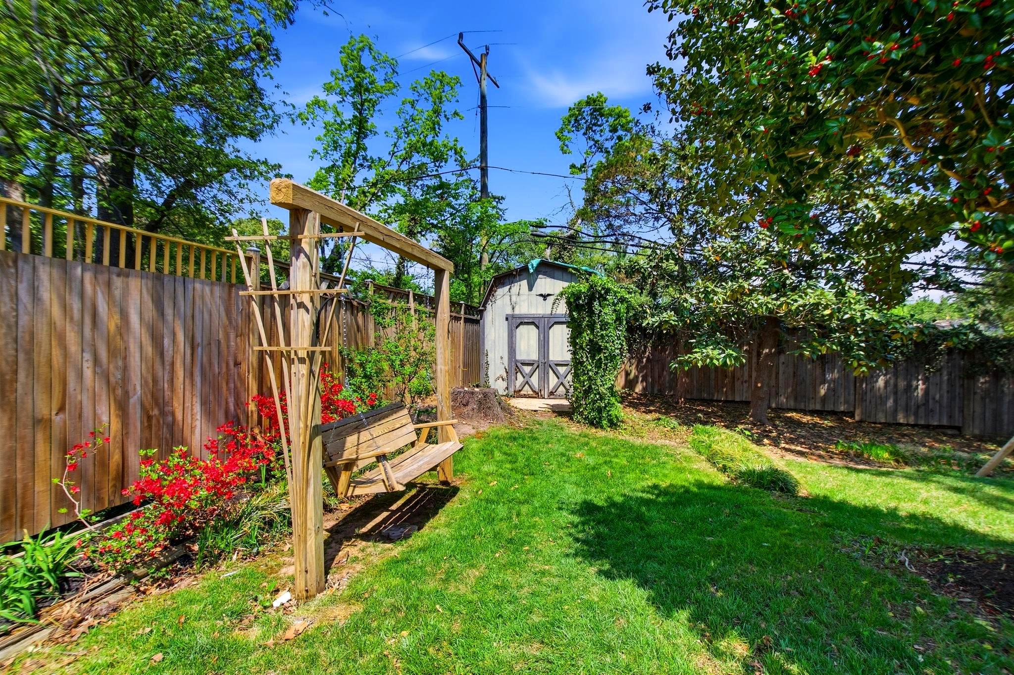 7708 Jansen Drive Springfield, VA 22152 - Photo 40 of 55 Backyard