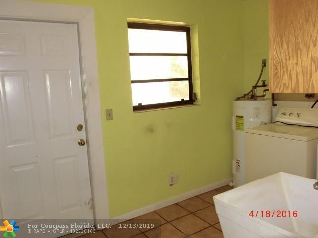 17110 Southwest 64th Court Southwest Ranches, FL 33331 - Photo 9 of 17 Gallery Image 9