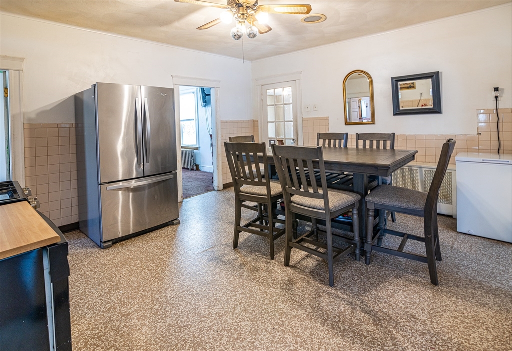 3 6th Avenue Dudley, MA 01571 - Photo 2 of 40