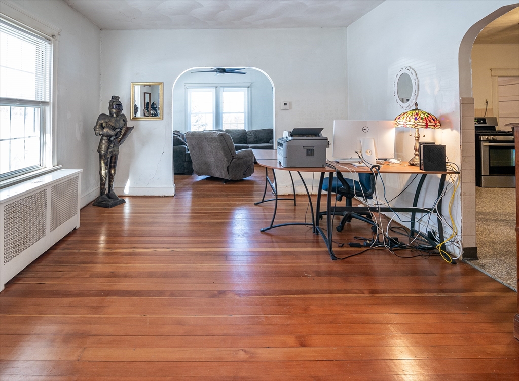 3 6th Avenue Dudley, MA 01571 - Photo 7 of 40