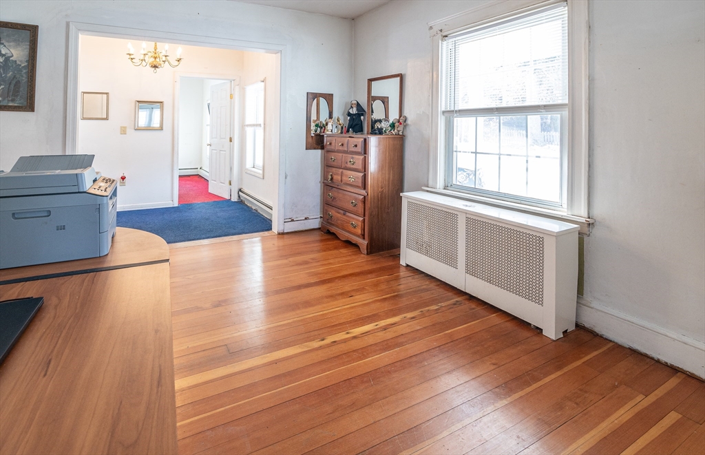 3 6th Avenue Dudley, MA 01571 - Photo 9 of 40