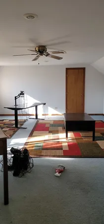 a view of livingroom with furniture