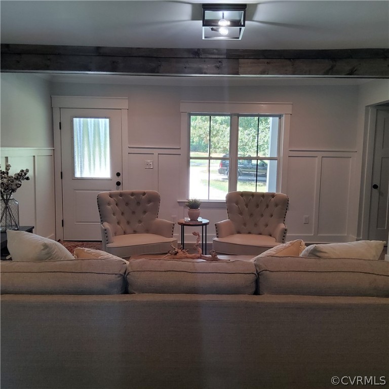 1793 Maidens Road Maidens, VA 23102 - Photo 16 of 40 a living room with furniture and a window