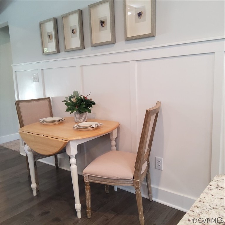 1793 Maidens Road Maidens, VA 23102 - Photo 7 of 40 a view of a dining room with furniture