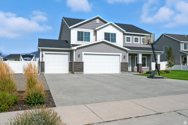 1055 West 2500th Street South Logan, UT 84321 - Photo 3 of 53