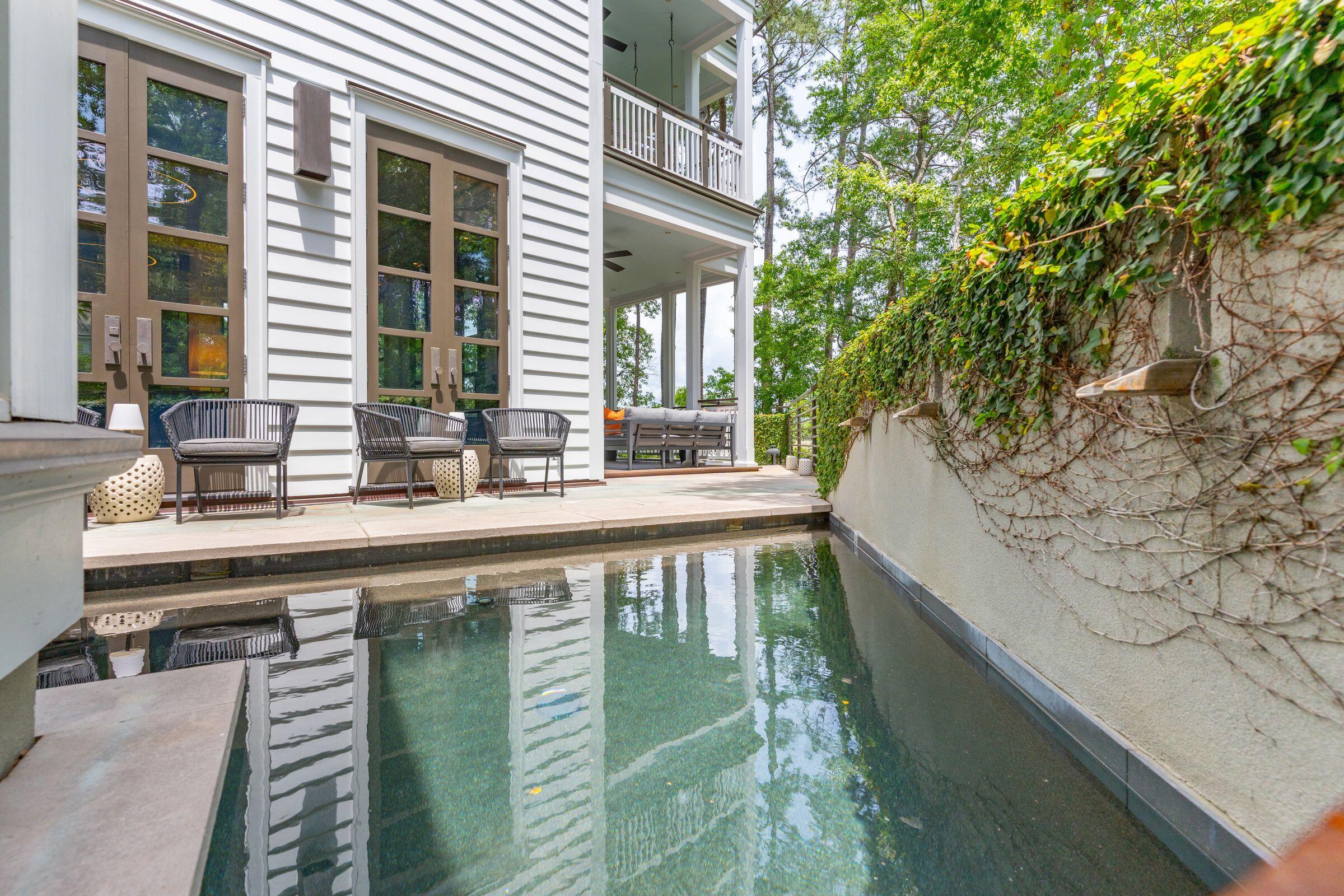 47 Robert Mills Circle Mount Pleasant, SC 29464 - Photo 24 of 98 Plunge pool with waterfall water feature