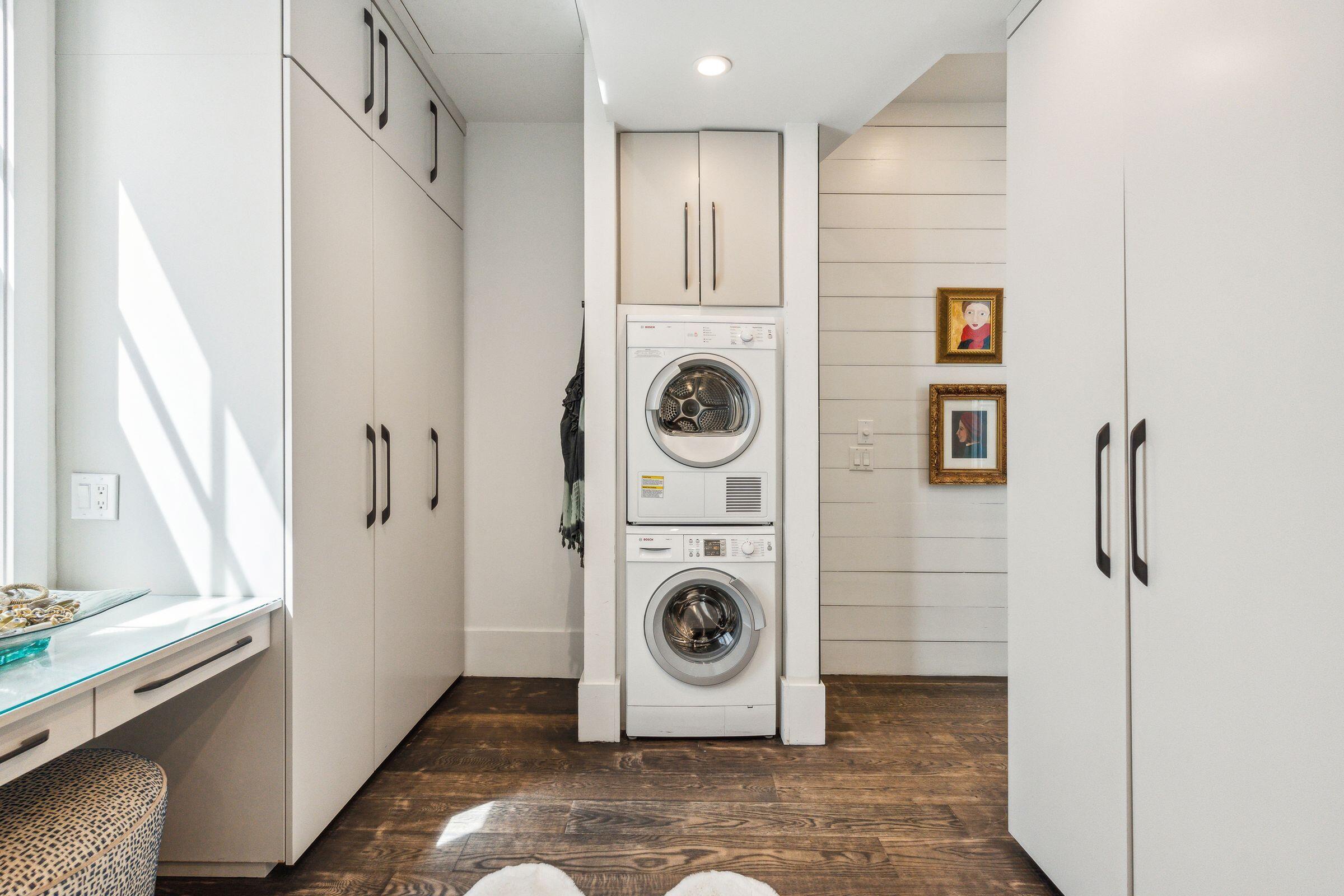 47 Robert Mills Circle Mount Pleasant, SC 29464 - Photo 40 of 98 Primary closet w/stackable laundry
