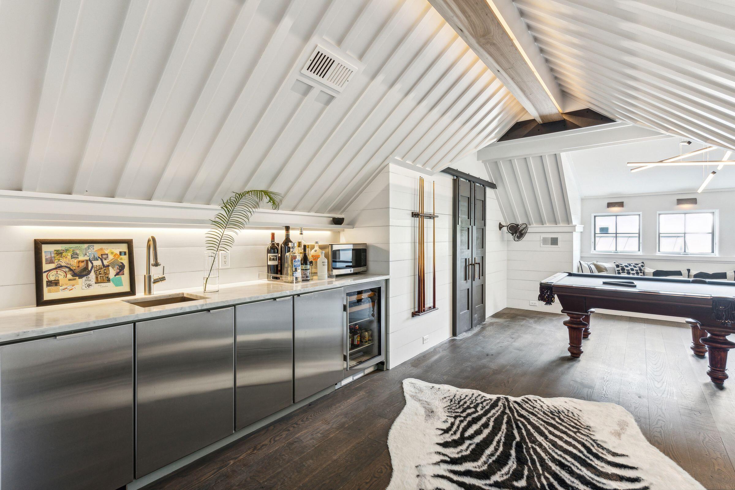 47 Robert Mills Circle Mount Pleasant, SC 29464 - Photo 68 of 98 3rd level entertaining area