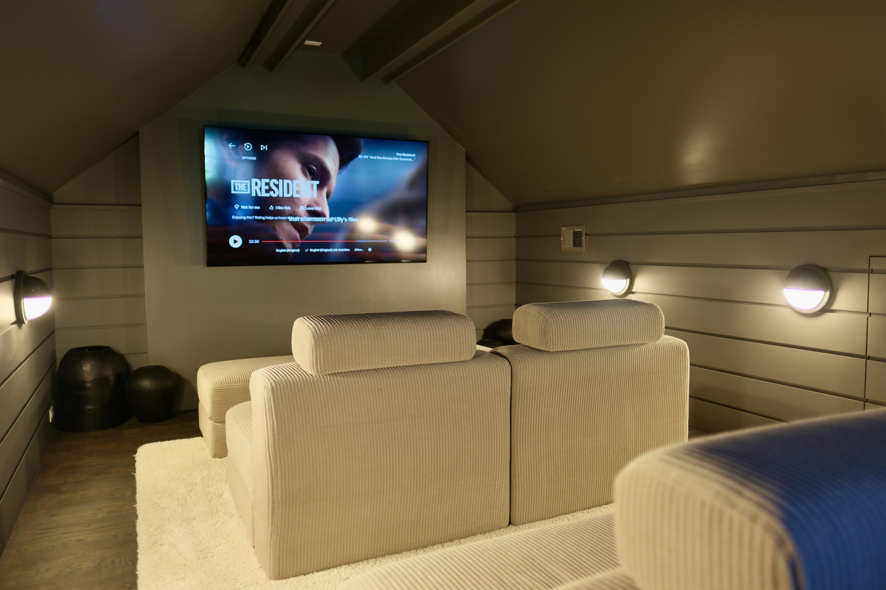 47 Robert Mills Circle Mount Pleasant, SC 29464 - Photo 72 of 98 Theatre Room